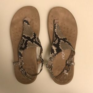 VIONIC leather Sandals